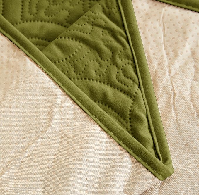 Quilted Polyester Sofa Cover Mat Furniture Protector (Green)