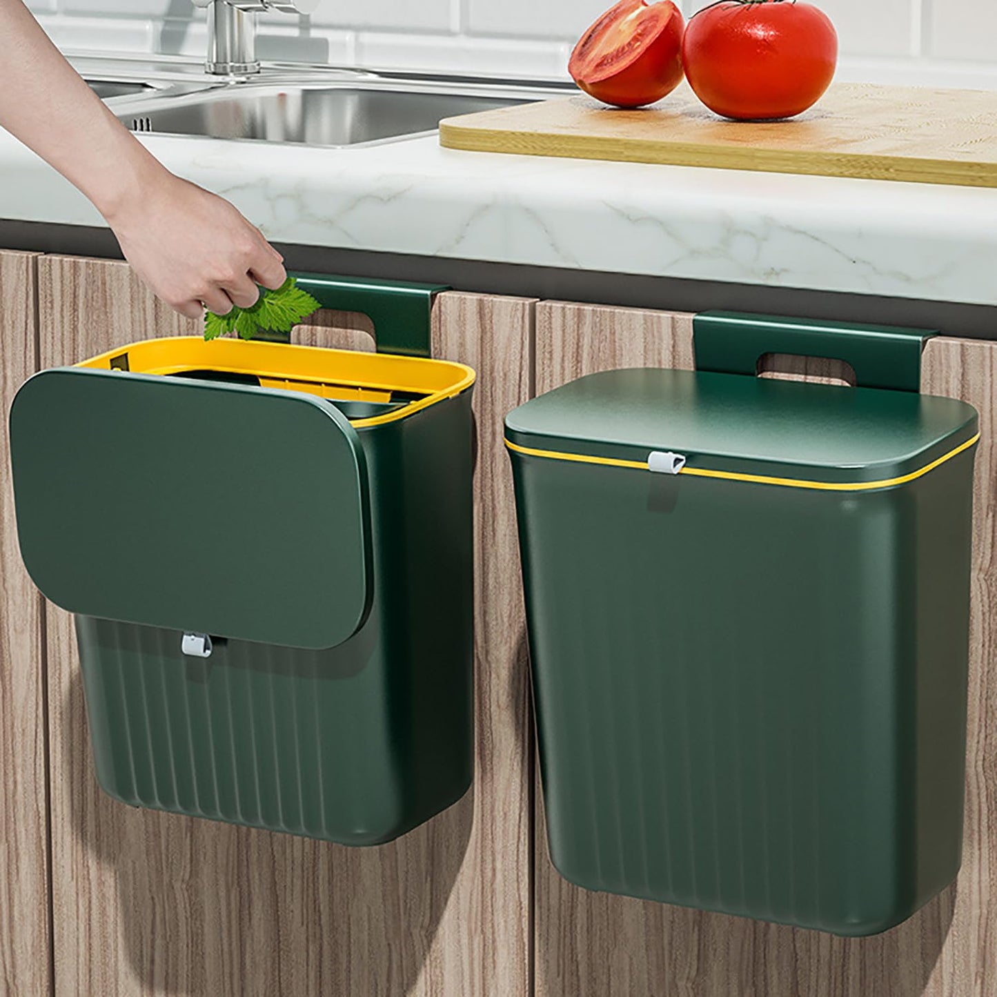 Plastic Hanging Kitchen Trash Can With Lid (9 Litre Green)