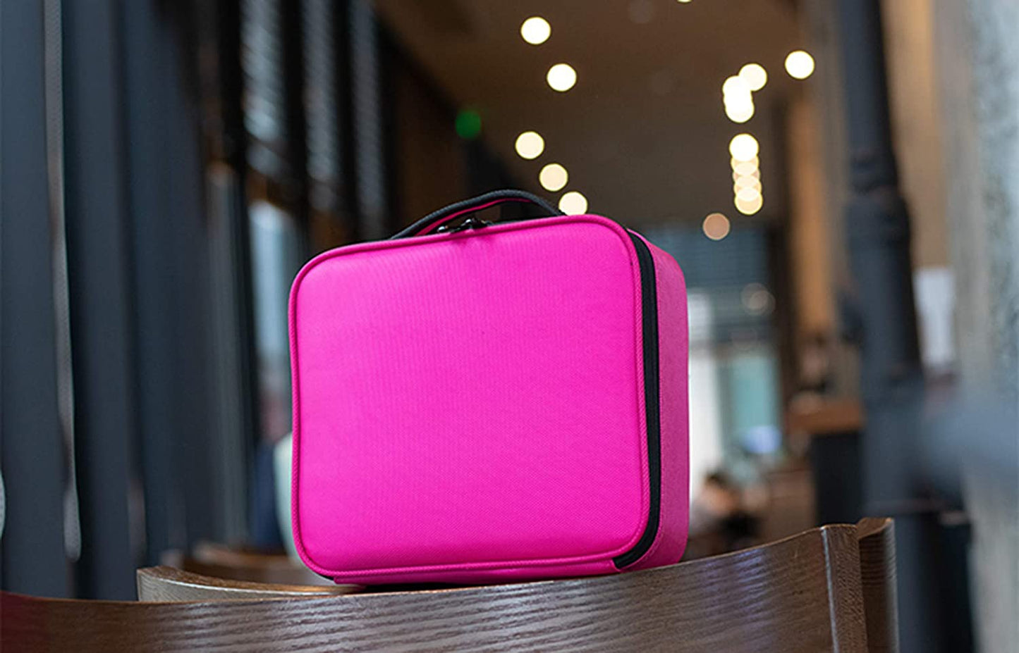 Cosmetic Storage Case with Adjustable Compartment (Pink)